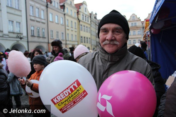 na-jeleniogorski-rynek-przyby-sw-mikoaj-foto-43703