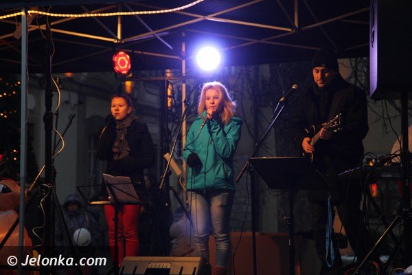 na-jeleniogorski-rynek-przyby-sw-mikoaj-foto-43703