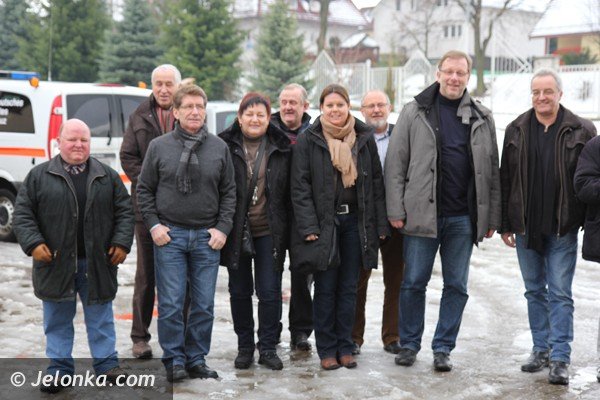 niemcy-ufundowali-podarki-dzieciom-z-powiatu-jeleniogorskiego-foto-43704