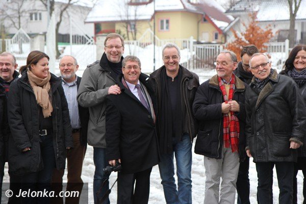 niemcy-ufundowali-podarki-dzieciom-z-powiatu-jeleniogorskiego-foto-43704
