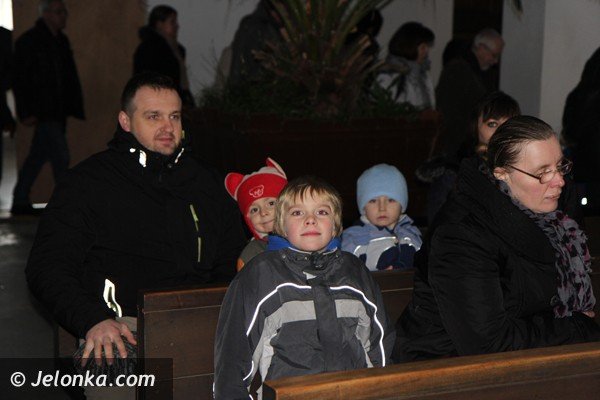 niemcy-ufundowali-podarki-dzieciom-z-powiatu-jeleniogorskiego-foto-43704