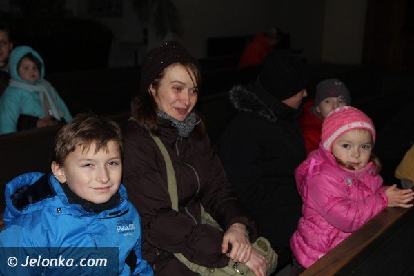 niemcy-ufundowali-podarki-dzieciom-z-powiatu-jeleniogorskiego-foto-43704