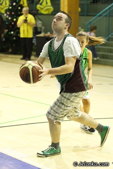 z-koszykowka-na-koniec-swiata-foto-43812