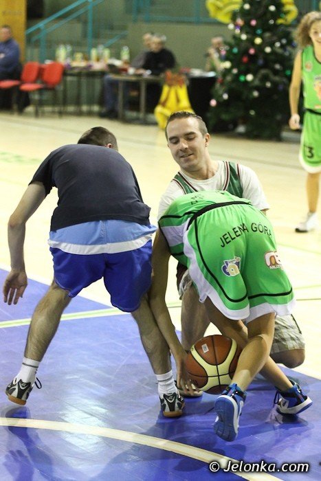 z-koszykowka-na-koniec-swiata-foto-43812