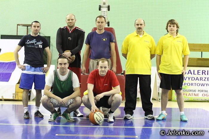 z-koszykowka-na-koniec-swiata-foto-43812