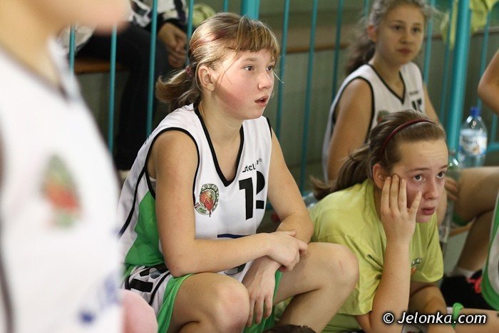 sosnowiczanki-gromia-w-pierwszym-dniu-gwiazdkowego-basketu-foto-43865