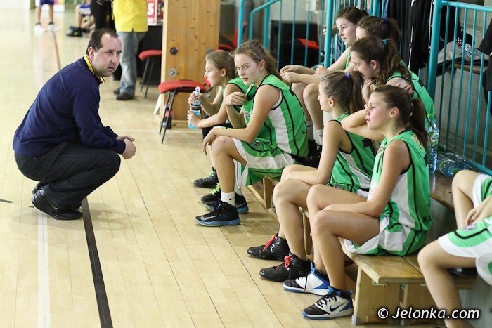 sosnowiczanki-gromia-w-pierwszym-dniu-gwiazdkowego-basketu-foto-43865