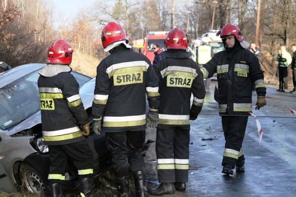 zderzenie-w-omnicy-cztery-osoby-w-szpitalu-foto-43913