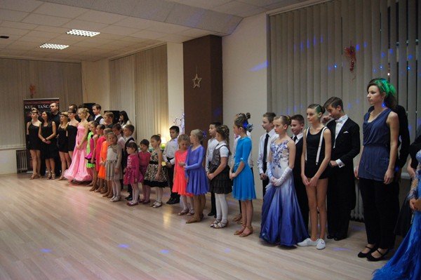 taneczne-15lecie-szkoy-krzysztofa-cieslaka-foto-43939