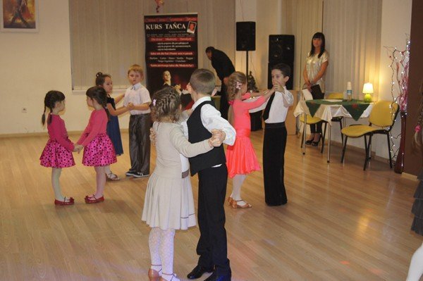 taneczne-15lecie-szkoy-krzysztofa-cieslaka-foto-43939