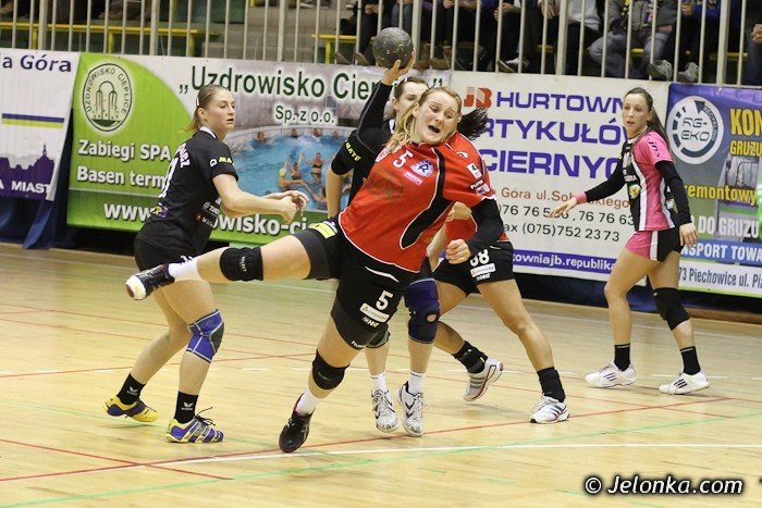 w-meczu-kprow-lepsze-jeleniogorzanki-foto-43999