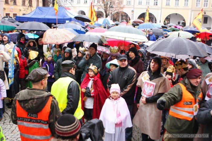 krolewski-orszak-odda-hod-dzieciatku-foto-44013