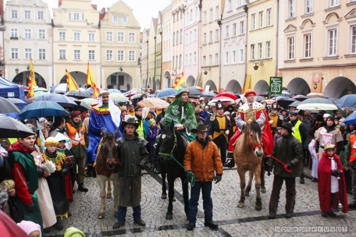 krolewski-orszak-odda-hod-dzieciatku-foto-44013