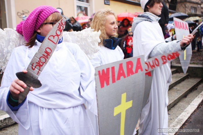 krolewski-orszak-odda-hod-dzieciatku-foto-44013