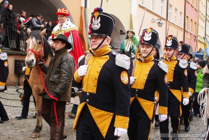 krolewski-orszak-odda-hod-dzieciatku-foto-44013