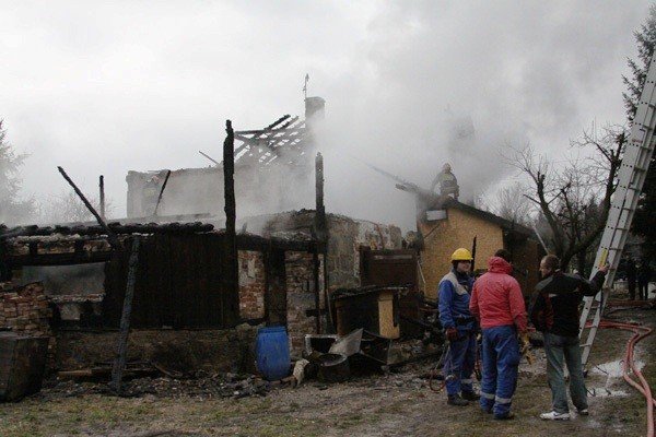 w-ogniu-stana-dzis-dwurodzinny-dom-tyrolski-w-mysakowicach-foto-44023