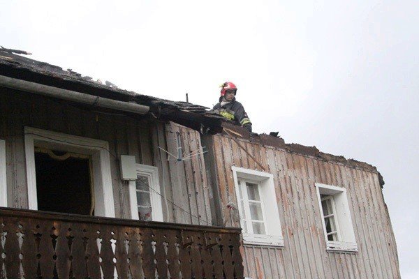w-ogniu-stana-dzis-dwurodzinny-dom-tyrolski-w-mysakowicach-foto-44023