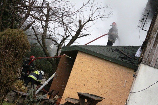 w-ogniu-stana-dzis-dwurodzinny-dom-tyrolski-w-mysakowicach-foto-44023