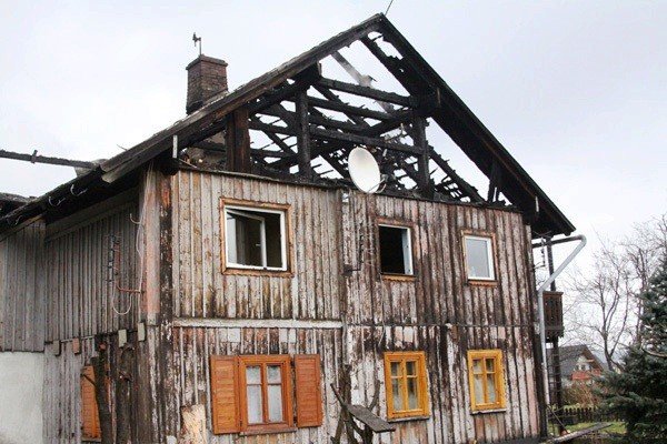 w-ogniu-stana-dzis-dwurodzinny-dom-tyrolski-w-mysakowicach-foto-44023