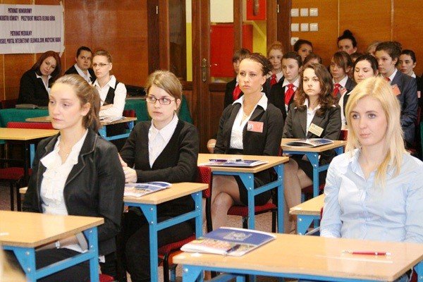w-ekonomie-walczyli-dzisiaj-o-indeksy-i-zwolnienie-z-egzaminu-zawodowego-foto-44077