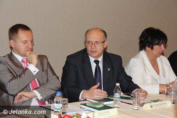 gminy-powiatu-jeleniogorskiego-razem-ze-starostwem-wylansuja-karkonosze-foto-44083