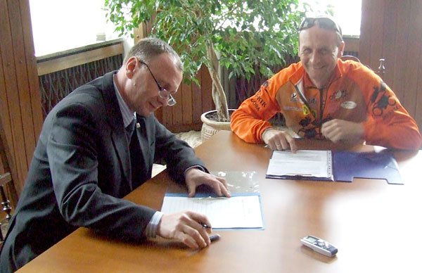 Zbigniew Leszek ma nadzieję, że deklaracje samorządowców nie pozostaną tylko obietnicą.