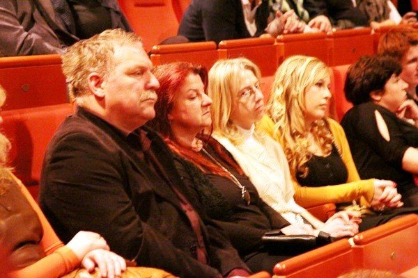 uczniowie-ii-lo-kochamy-norwida-po-gali-65lecia-szkoy-foto-44126