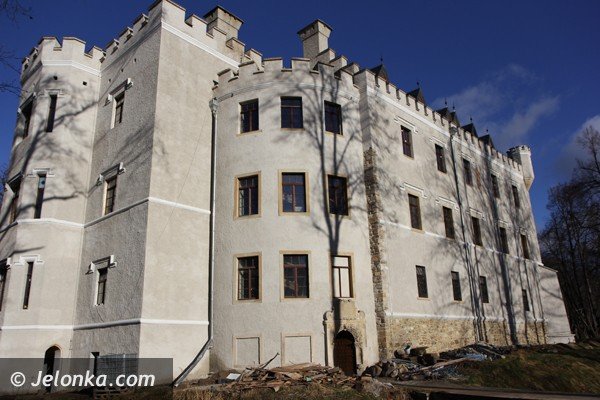 zamek-w-karpnikach-odzyskuje-dawna-swietnosc-foto-44132