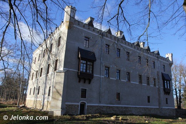 zamek-w-karpnikach-odzyskuje-dawna-swietnosc-foto-44132