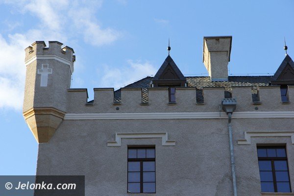 zamek-w-karpnikach-odzyskuje-dawna-swietnosc-foto-44132