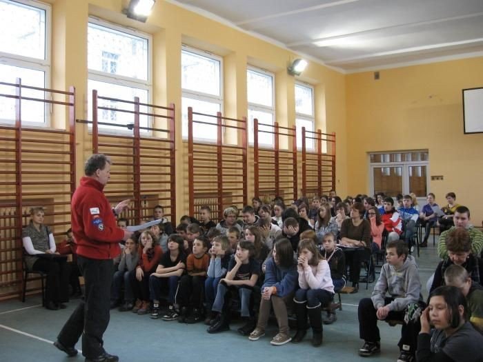 gopr-uczy-bezpiecznych-zachowan-na-stokach-foto-44133