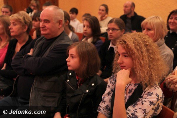 pieknie-mowili-wierszem-w-modziezowym-domu-kultury-foto-44135