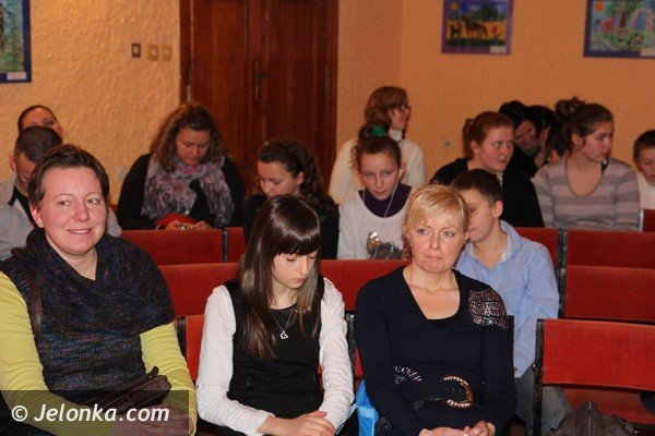 pieknie-mowili-wierszem-w-modziezowym-domu-kultury-foto-44135