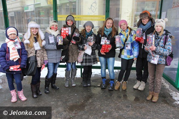 w-jeleniej-gorze-orkiestra-gra-na-potege-jest-super-chwala-mieszkancy-foto-44138
