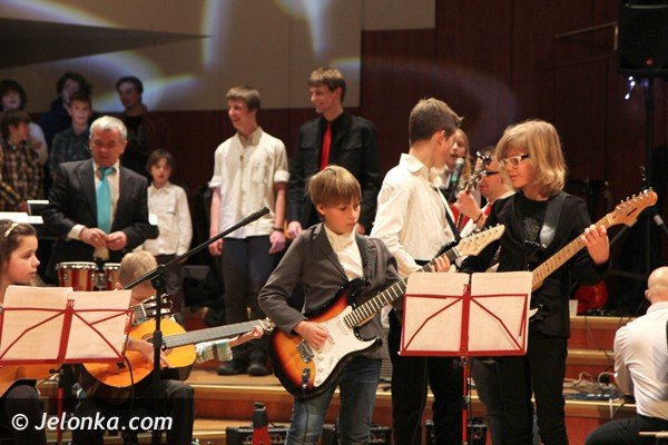 mode-talenty-ze-szkoy-muzycznej-yamaha-w-filharmonii-dolnoslaskiej-foto-44154