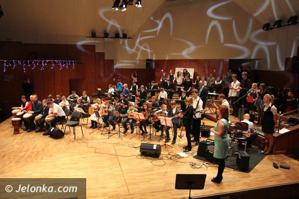mode-talenty-ze-szkoy-muzycznej-yamaha-w-filharmonii-dolnoslaskiej-foto-44154