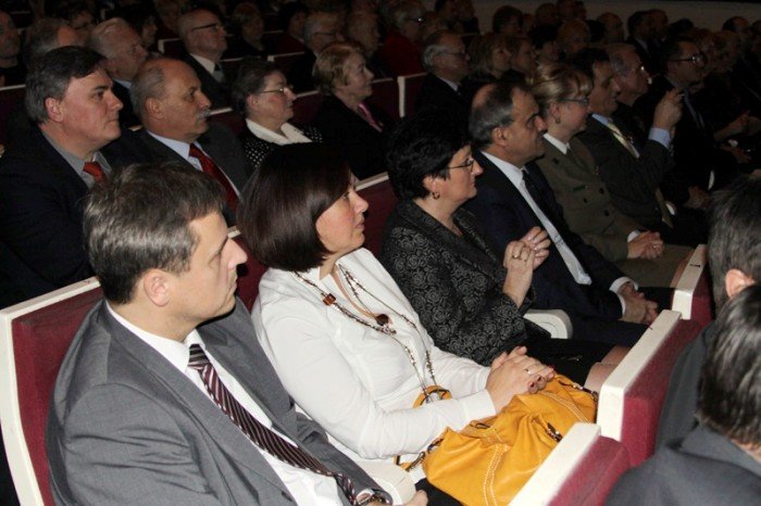 noworocznie-w-teatrze-im-c-k-norwida-foto-44165