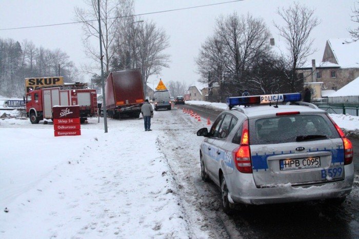tir-zmiazdzy-audi-przy-ul-wrocawskiej-jedna-osoba-nie-zyje-foto-44276