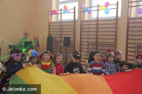 przedszkolaki-z-okraglaczka-na-balu-karnawaowym-w-siodemce-foto-44361