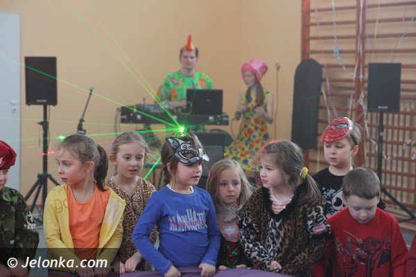 przedszkolaki-z-okraglaczka-na-balu-karnawaowym-w-siodemce-foto-44361