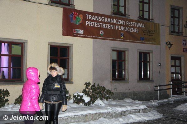 festiwal-swiata-w-jeleniej-gorze-rynek-rozbysna-mnostwem-barw-foto-44383