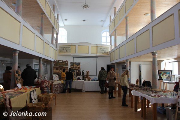 jarmark-sztuki-regionalnej-i-pysznosci-w-kromnowie-foto-44398