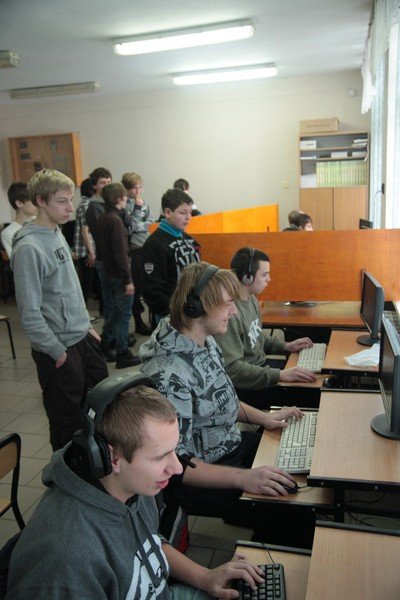 szkoa-w-piechowicach-nawet-w-ferie-tetni-zyciem-foto-44467