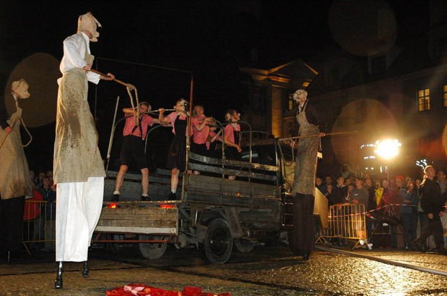 xxiii-miedzynarodowy-festiwal-teatrow-ulicznych-niedziela-445