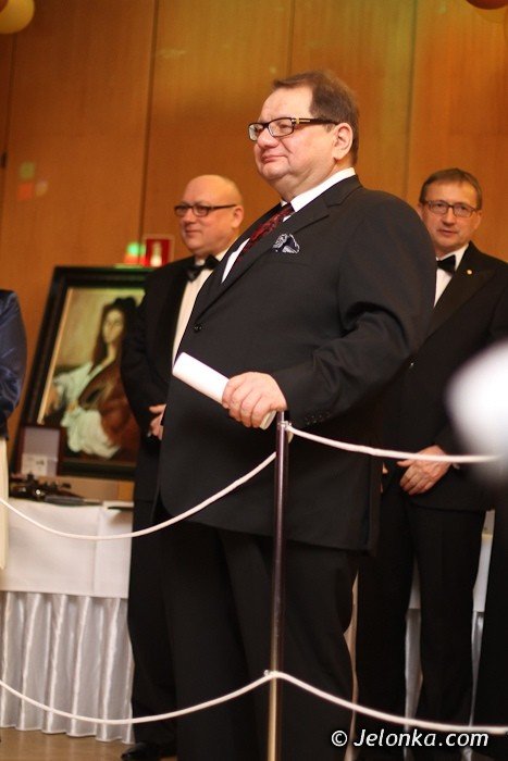 zbierali-pieniadze-dla-zdolnej-modziezy-na-xvii-balu-charytatywnym-im-jerzego-szmajdzinskiego-foto-44512