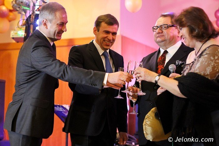 zbierali-pieniadze-dla-zdolnej-modziezy-na-xvii-balu-charytatywnym-im-jerzego-szmajdzinskiego-foto-44512
