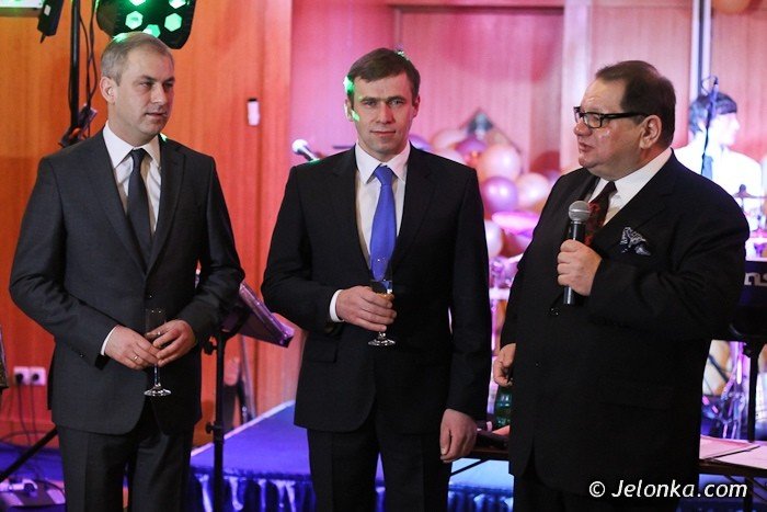 zbierali-pieniadze-dla-zdolnej-modziezy-na-xvii-balu-charytatywnym-im-jerzego-szmajdzinskiego-foto-44512