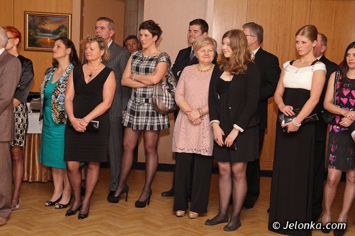 zbierali-pieniadze-dla-zdolnej-modziezy-na-xvii-balu-charytatywnym-im-jerzego-szmajdzinskiego-foto-44512