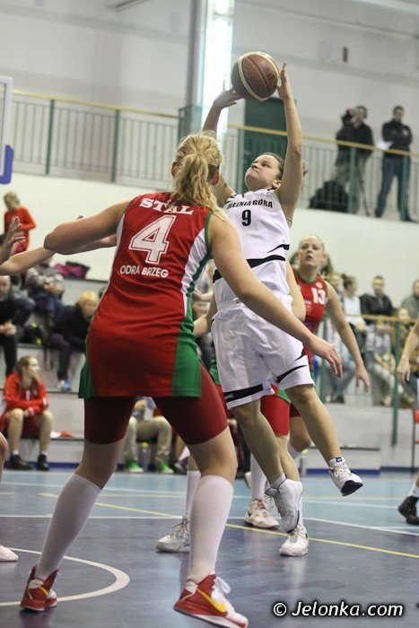dziurawy-dach-odra-na-parkiecie-foto-44517