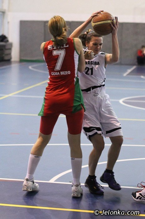dziurawy-dach-odra-na-parkiecie-foto-44517